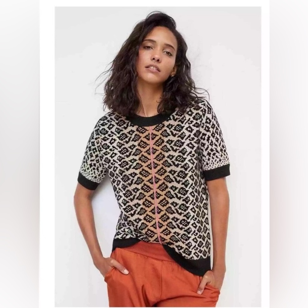 Anthropology- Mauve Leopard Print Sweater- Small